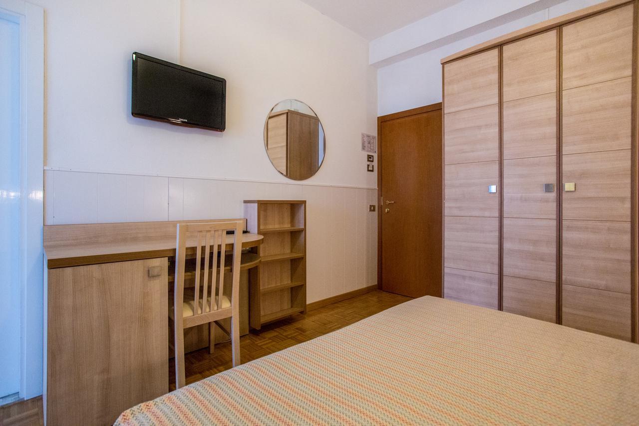 Hotel Donatello Cesenatico Eksteriør bilde